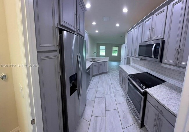 Foto del edificio - 4022 Long Leaf Ln