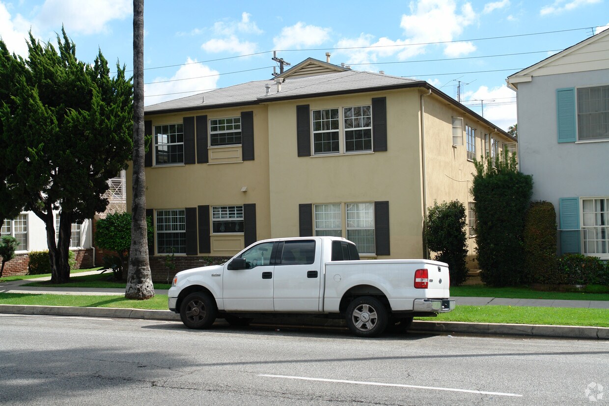 Primary Photo - 934 W Glenoaks Blvd