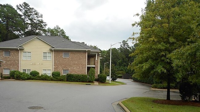 Building Photo - 2620 Lockwood Rd