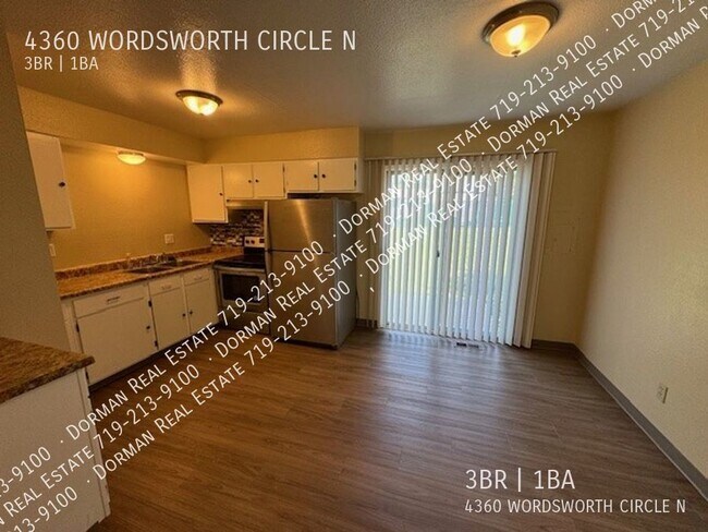 Foto del edificio - 4360 Wordsworth Cir N