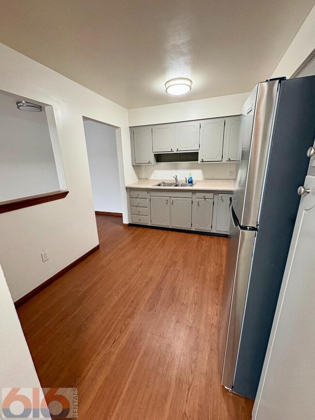 Foto del edificio - 630 56th St SE