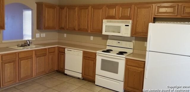 Foto del edificio - 15862 Redwoods Manor