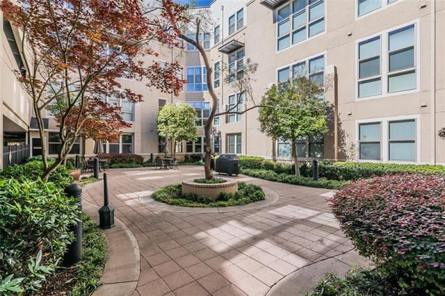 Foto del edificio - 201 W Lancaster Ave