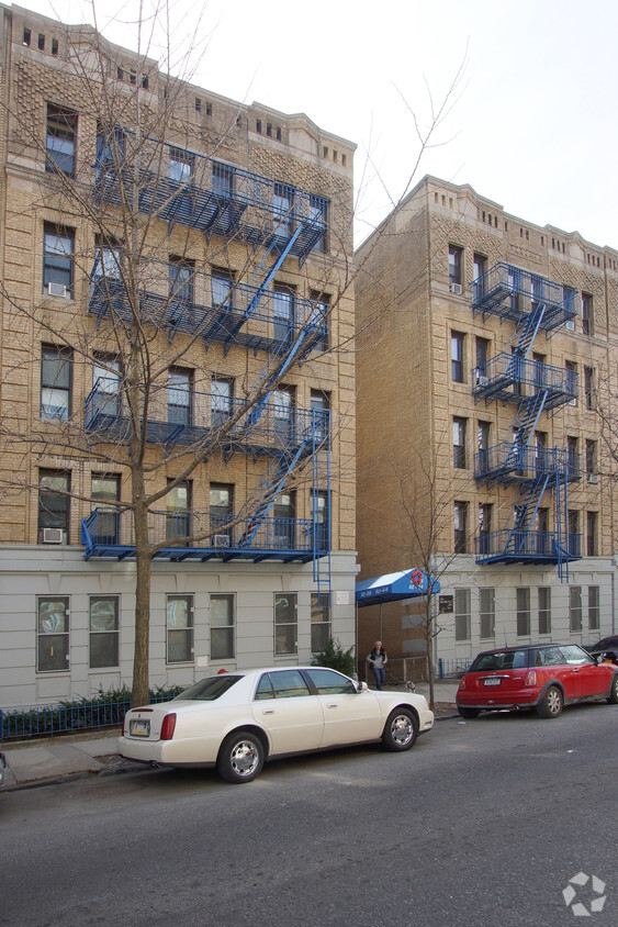 Building Photo - 32-38 W 111th St