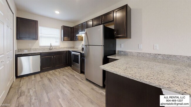 Foto del edificio - 2 br, 2 bath 4plex - 121 Bahia Terrace Dri...