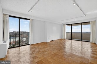 Building Photo - 4141 Henderson Rd