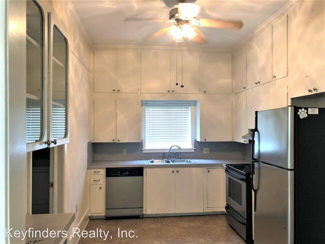 Building Photo - 3 br, 1 bath House - 159 6th Street