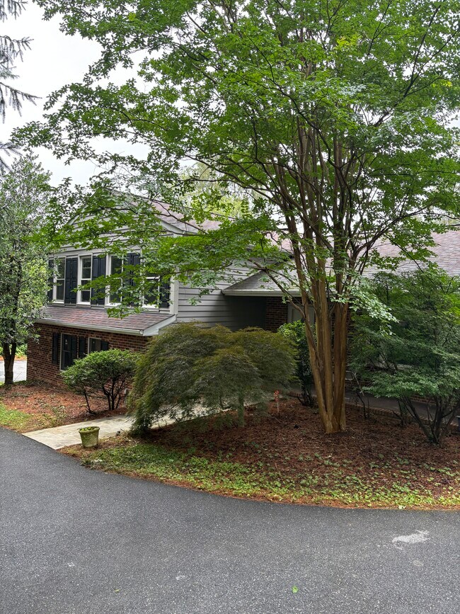 Foto del edificio - 11322 Old Hopkins Rd
