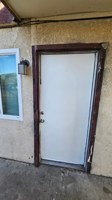 Building Photo - 429 S Backer Ave