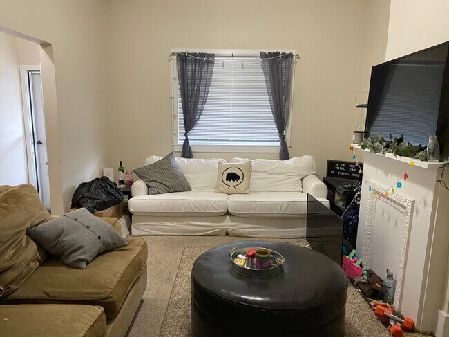 Living Room - 5751 Pierce St
