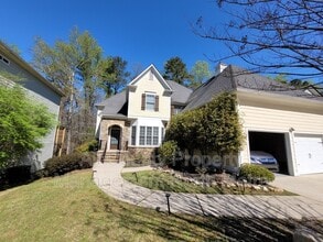 Building Photo - 6325 Hampton Highlands Dr