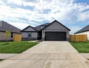 Building Photo - 1210 Monarch Rd