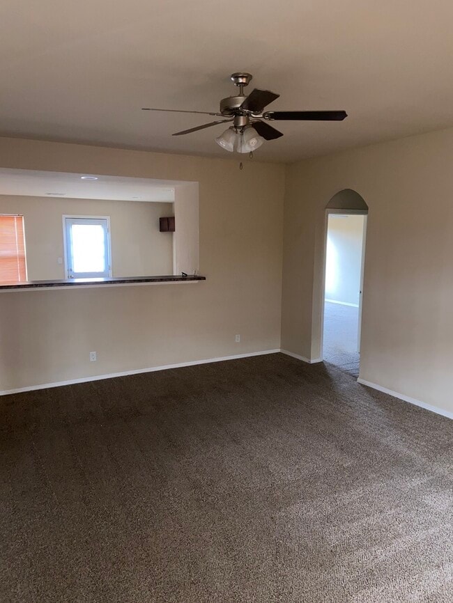 Building Photo - Call 405-456-0410 To Schedule Your Showing Now!