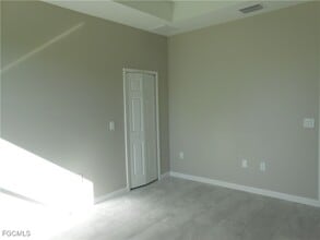 Building Photo - 937 Graystone Ave
