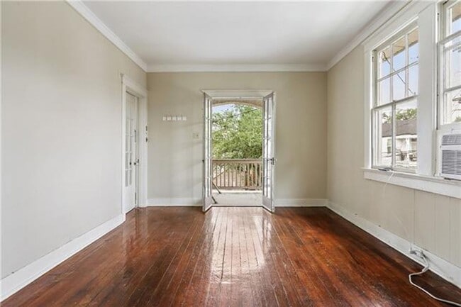 Building Photo - fst2315