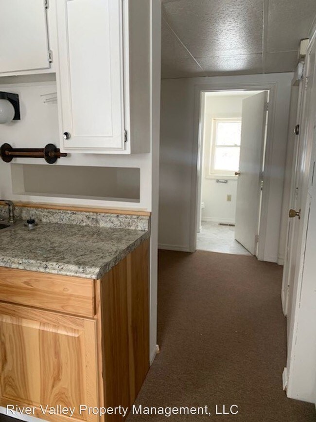 4 Mill Rd, Springfield, VT 05150 Room for Rent in Springfield, VT