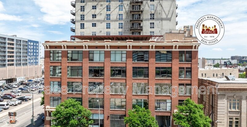 Primary Photo - 2000 Arapahoe St