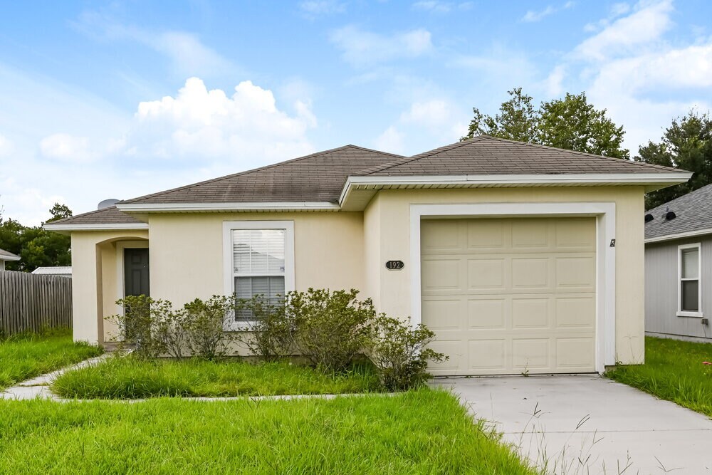 Foto principal - 192 Brookfall Dr