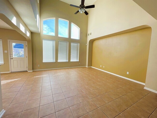 Foto del edificio - 26311 Meadow Dawn Ln