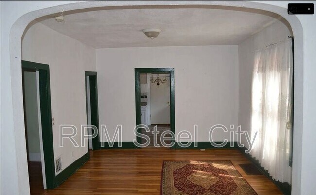 Foto del edificio - 1012 Cedar St