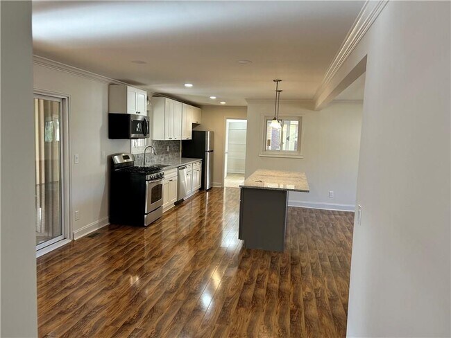 Building Photo - 4642 Elmherst Dr