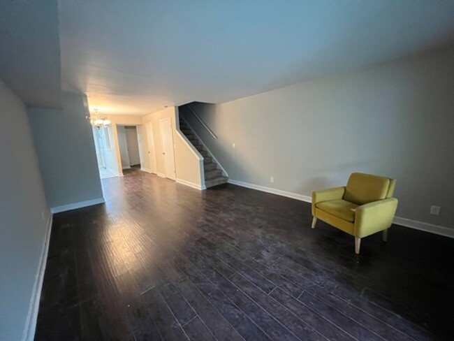 Foto del edificio - 2 bed townhome just minutes from UGA!