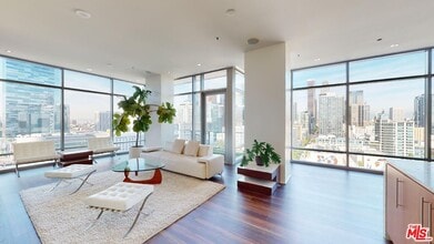 Building Photo - 1100 S Hope St