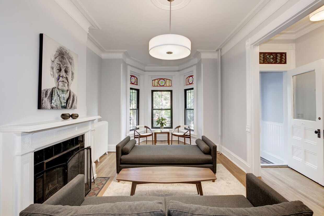 Foto principal - 1619 13th St NW