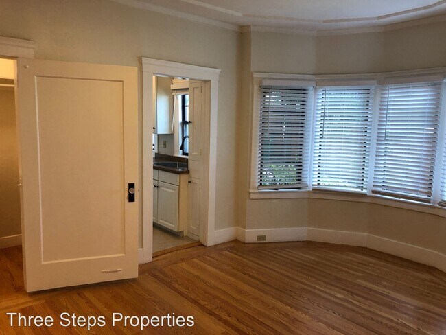 Building Photo - Studio, 1 bath Apartment - 4018 Broadway