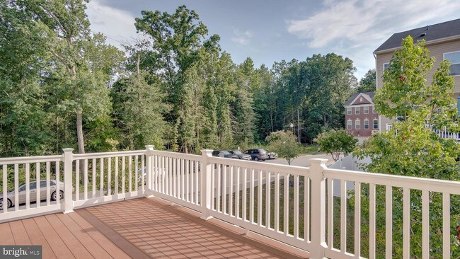 Building Photo - 7561 Stonehouse Run Dr
