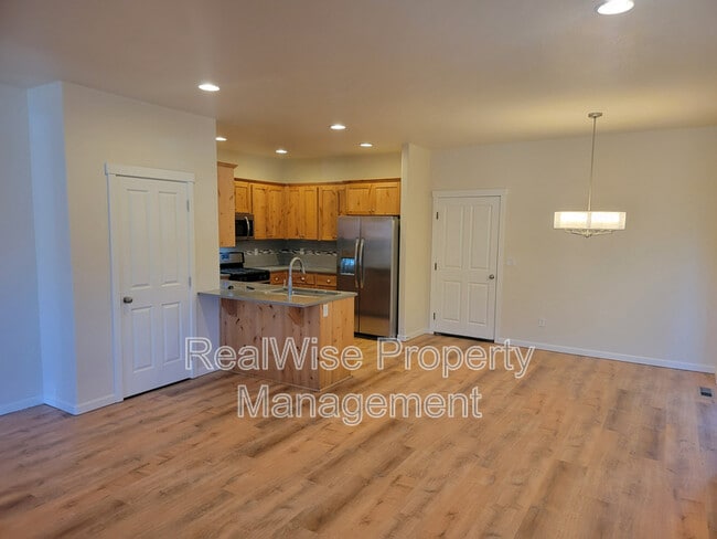 Foto del edificio - 170 NW 30th St