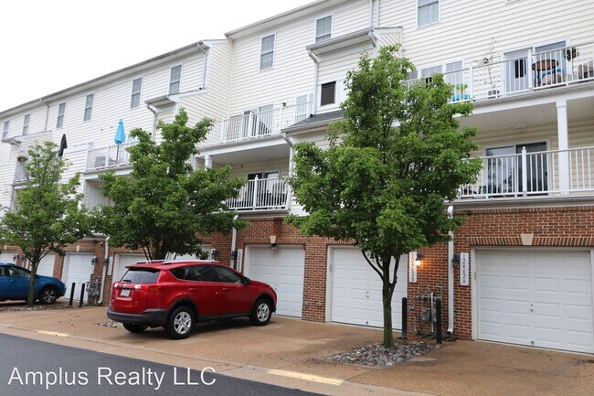 Building Photo - 3 br, 2.5 bath House - 12464B Liberty Brid...