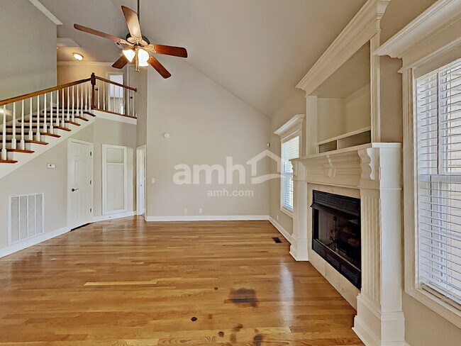 Building Photo - 1536 Jeter Way