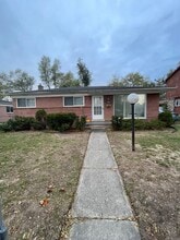 Building Photo - 1086 Lori St