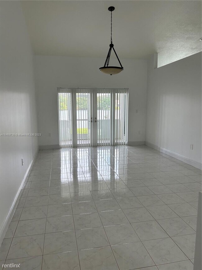 Foto del edificio - 3 br, 2 bath House - Trilogy/Flamingo Estates