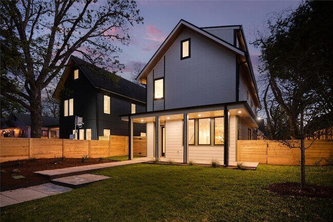 Foto del edificio - 2401 Willow St