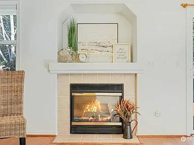 Foto del edificio - 915 E Maple St