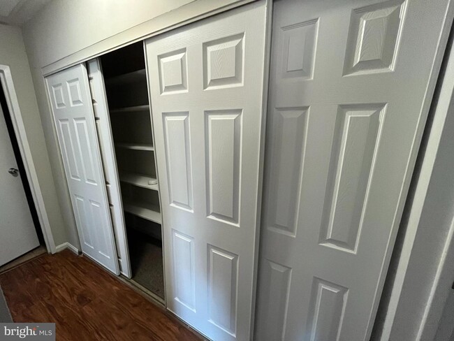 Foto del edificio - 4560 Conwell Dr