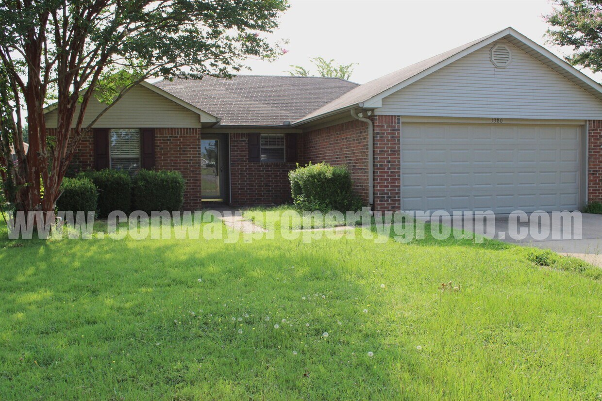 Foto principal - 1380 Joyner Dr