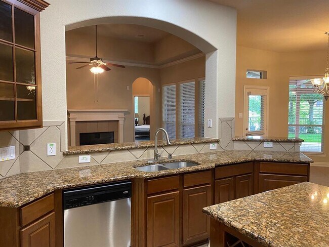 Foto del edificio - 2506 Orchid Creek Dr