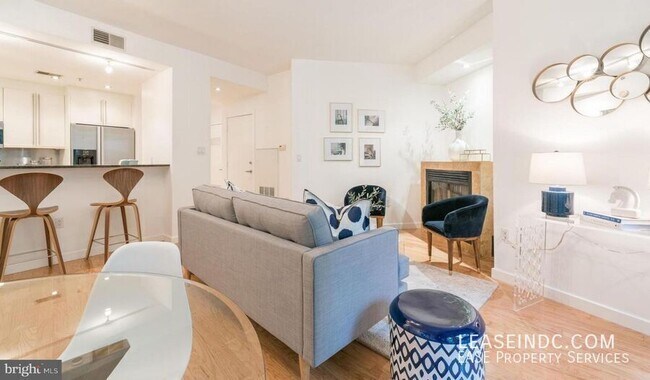 Foto del edificio - 1300 13th St NW