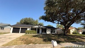 Foto del edificio - 5719 Creekwood St