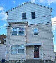 Building Photo - 172 Morgan St