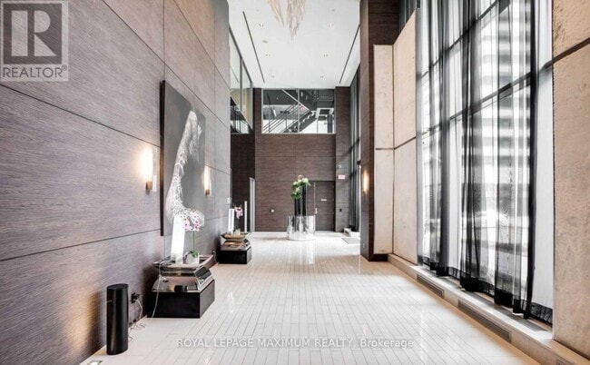 Photo du bâtiment - 33 Shore Breeze Dr