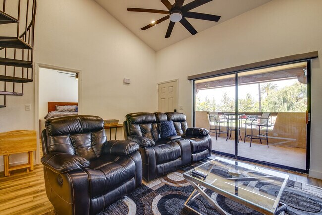 Foto del edificio - 1351 N Pleasant Dr