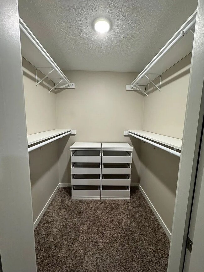 Building Photo - 5085 Liberty Dr