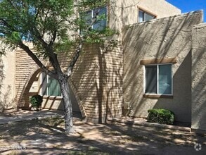 Building Photo - 2168 E Minton Dr
