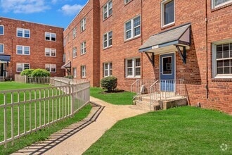 Building Photo - Highland Ridge