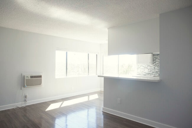 Foto del edificio - Carlyle Apartments