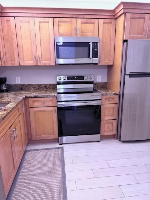 Foto del edificio - 2860 SW 22nd Ave